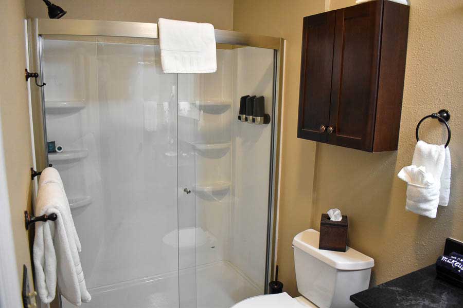 Shower in Comfort Studio